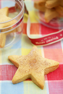 Our Lizzy's Recipe: Festive Spiced Shortbread - Our Lizzy